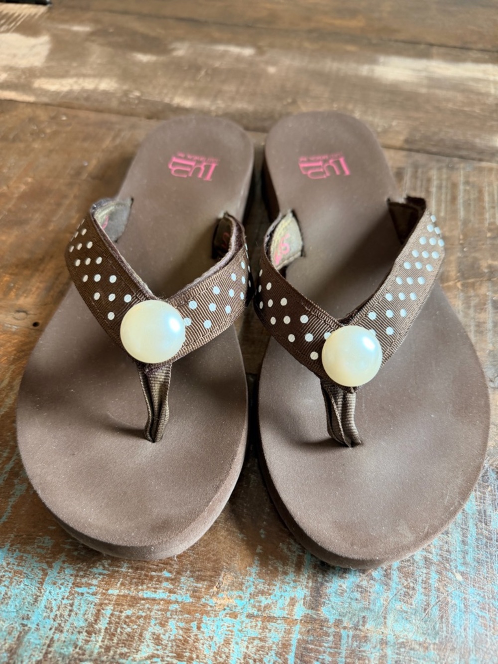 Lulu Designs Flip Flops with interchangeable straps